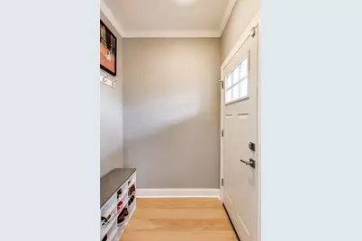 3716 N Spaulding Avenue, Chicago, IL 60618 - Photo 2