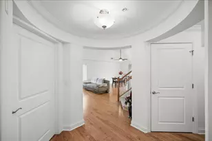 695 Roger Williams Ave, Highland Park, IL 60035 - Photo 2