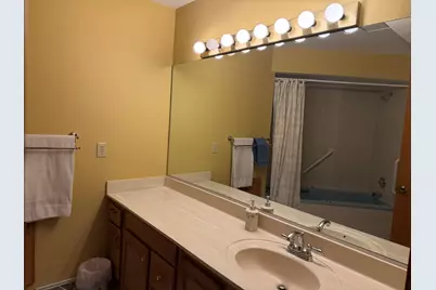 1800 Monterey Court, Hoffman Estates, IL 60169 - Photo 22