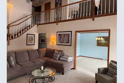 1800 Monterey Court, Hoffman Estates, IL 60169 - Photo 10