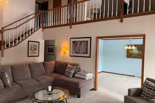 1800 Monterey Ct, Hoffman Estates, IL 60169 - Photo 10