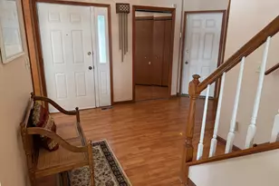 1800 Monterey Ct, Hoffman Estates, IL 60169 - Photo 4