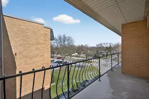 931 W Arquilla Dr, Glenwood, IL 60425 - Photo 4