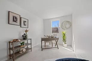 225 N Canterbury Rd, Aurora, IL 60506 - Photo 20