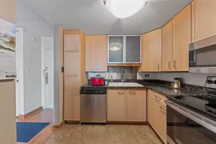 2015 S Finley Rd, Lombard, IL 60148 - Photo 4