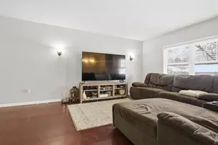 1306 Kirkwood Dr, Pontiac, IL 61764 - Photo 6