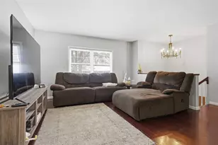 1306 Kirkwood Dr, Pontiac, IL 61764 - Photo 4