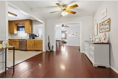 1306 Kirkwood Drive, Pontiac, IL 61764 - Photo 8