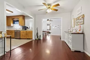 1306 Kirkwood Dr, Pontiac, IL 61764 - Photo 8