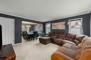 1480 Colorado Ave, Aurora, IL 60506 - Photo 4