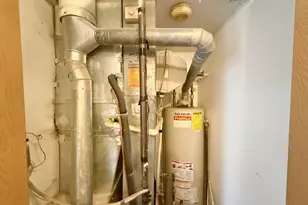 1127 Ashbrook Dr, Mundelein, IL 60060 - Photo 32