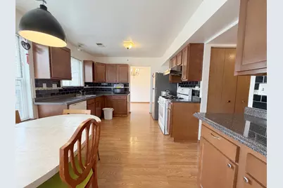 [Address not provided], Mundelein, IL 60060 - Photo 16