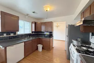 1127 Ashbrook Dr, Mundelein, IL 60060 - Photo 14