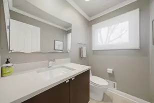 1534 Gordon Terrace, Deerfield, IL 60015 - Photo 10