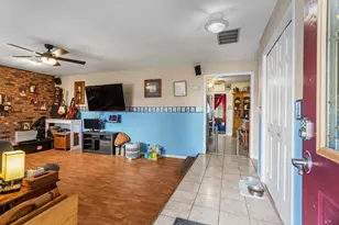 5 Truman Ct, Philo, IL 61864 - Photo 4