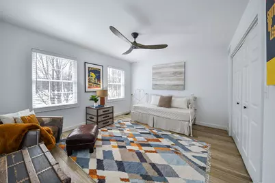 39W232 Armstrong Lane, Geneva, IL 60134 - Photo 16