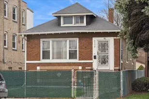 5338 N Kedzie Ave, Chicago, IL 60625 - Photo 2