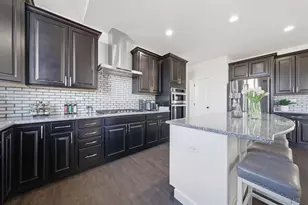 2617 Barker Dr, Batavia, IL 60510 - Photo 4