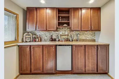 568 Pamela Street, Gilberts, IL 60136 - Photo 20