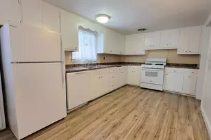 2701 Wilshire Blvd, Joliet, IL 60435 - Photo 10