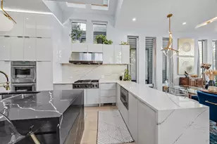 2456 W Ohio St, Chicago, IL 60612 - Photo 8