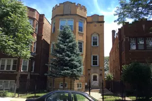 6429 N Claremont Ave, Chicago, IL 60645 - Photo 2