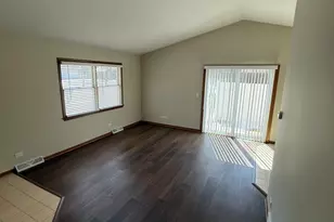 39 Spuhler Dr, Batavia, IL 60510 - Photo 8