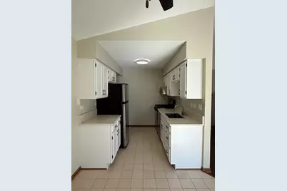 39 Spuhler Drive #39, Batavia, IL 60510 - Photo 2