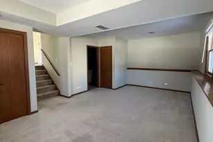 39 Spuhler Dr, Batavia, IL 60510 - Photo 12