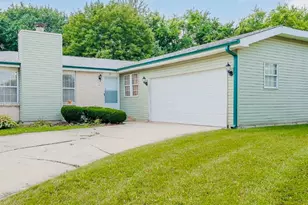 72 White Oaks Rd, Matteson, IL 60443 - Photo 1