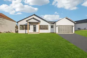 907 Harley Ct, Aurora, IL 60505 - Photo 4