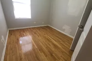 604 E Marquette Rd, Chicago, IL 60637 - Photo 6