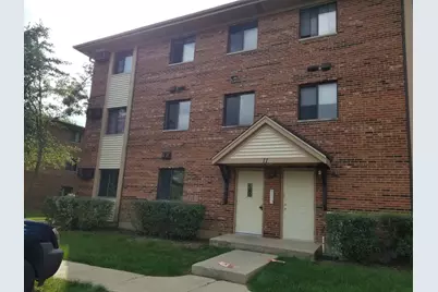 11 Parkside Court #6, Vernon Hills, IL 60061 - Photo 1
