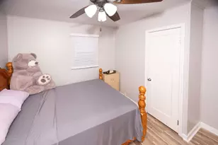 320 S Raynor Ave, Joliet, IL 60436 - Photo 10