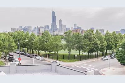 1000 W 15th Street #328, Chicago, IL 60608 - Photo 10