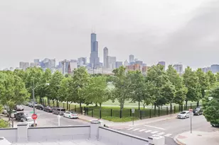 1000 W 15th St, Chicago, IL 60608 - Photo 10