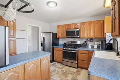 394 Northgate Road, Lindenhurst, IL 60046 - Photo 10