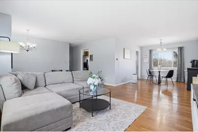 394 Northgate Road, Lindenhurst, IL 60046 - Photo 6