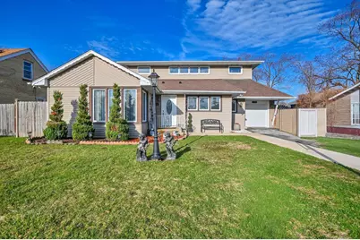 7964 Lavergne Avenue, Burbank, IL 60459 - Photo 1