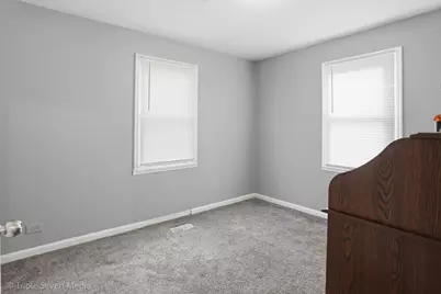 14439 Lawndale Avenue, Midlothian, IL 60445 - Photo 12