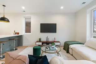 1107 W Vernon Park Pl, Chicago, IL 60607 - Photo 4