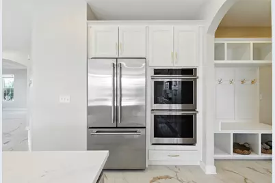 918 Glacial Falls Drive, Gilberts, IL 60136 - Photo 12