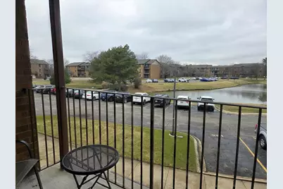 649 N Briar Hill Lane #3, Addison, IL 60101 - Photo 4