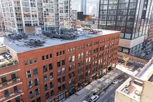 225 W Huron St, Chicago, IL 60654 - Photo 24