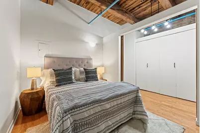 225 W Huron Street #420, Chicago, IL 60654 - Photo 18