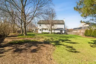 302 Chateau Dr, Buffalo Grove, IL 60089 - Photo 26