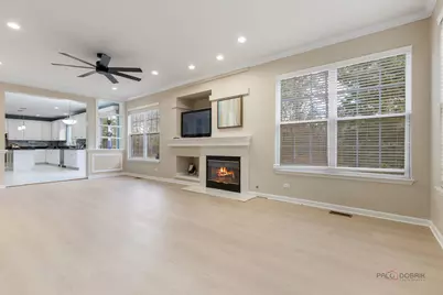 371 Sycamore Street, Vernon Hills, IL 60061 - Photo 14