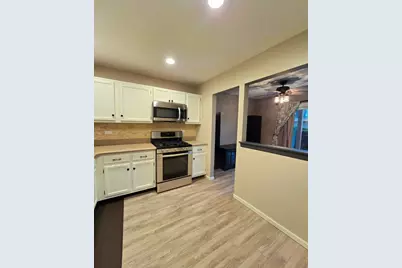 7030 Park Lane Court #101, Woodridge, IL 60517 - Photo 2