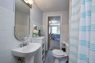 1031 N Spring St, Elgin, IL 60120 - Photo 18