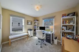 1031 N Spring St, Elgin, IL 60120 - Photo 14